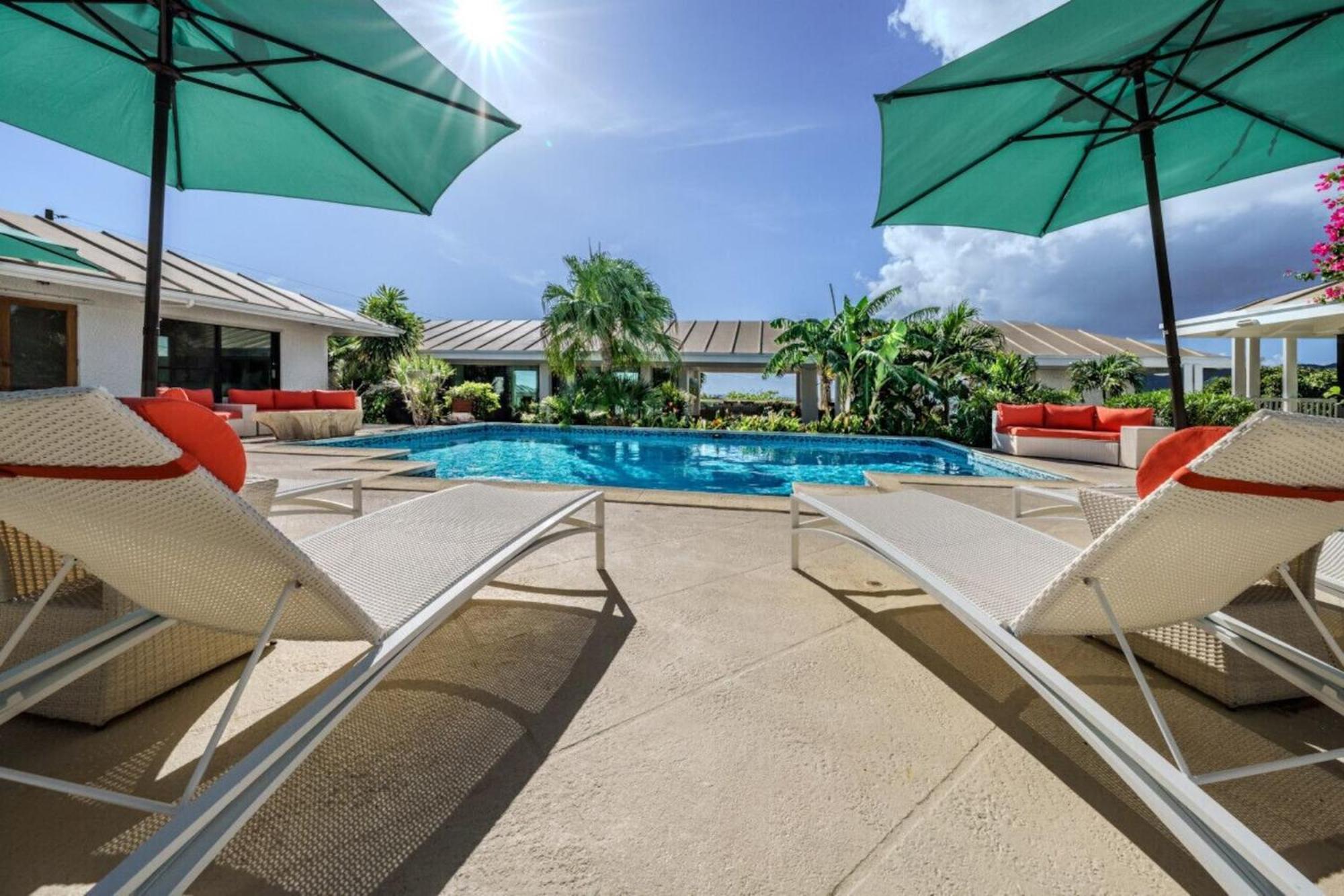 Royal Villa With A Huge Swimming Pool Cowell Battery Екстериор снимка