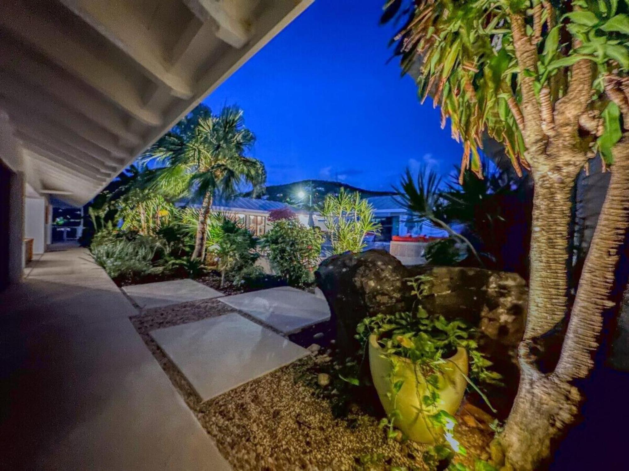 Royal Villa With A Huge Swimming Pool Cowell Battery Екстериор снимка