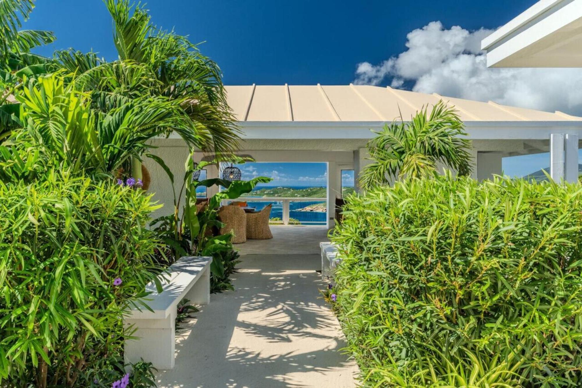 Royal Villa With A Huge Swimming Pool Cowell Battery Екстериор снимка
