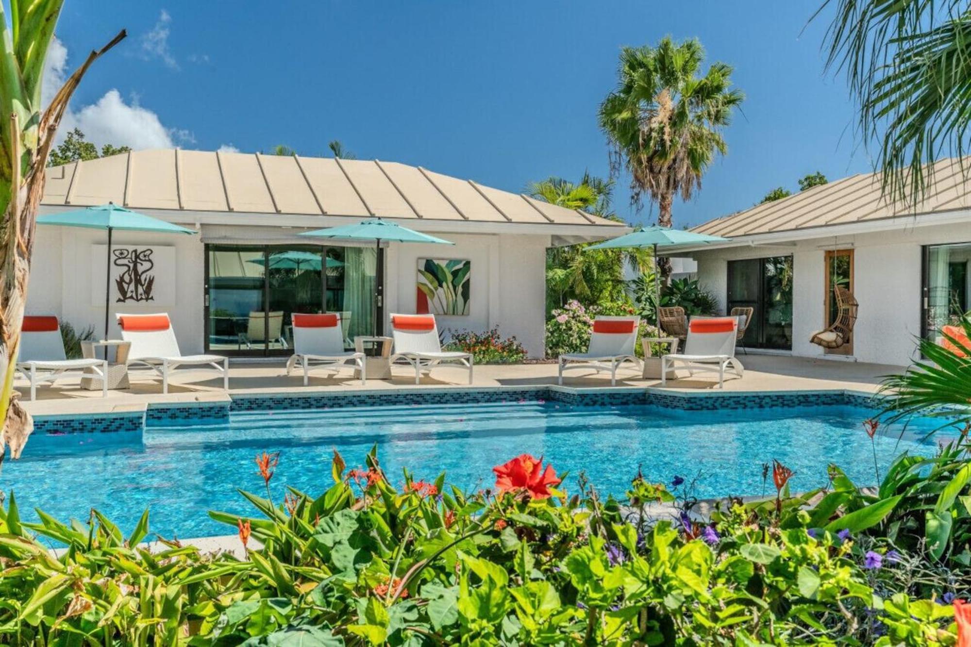Royal Villa With A Huge Swimming Pool Cowell Battery Екстериор снимка
