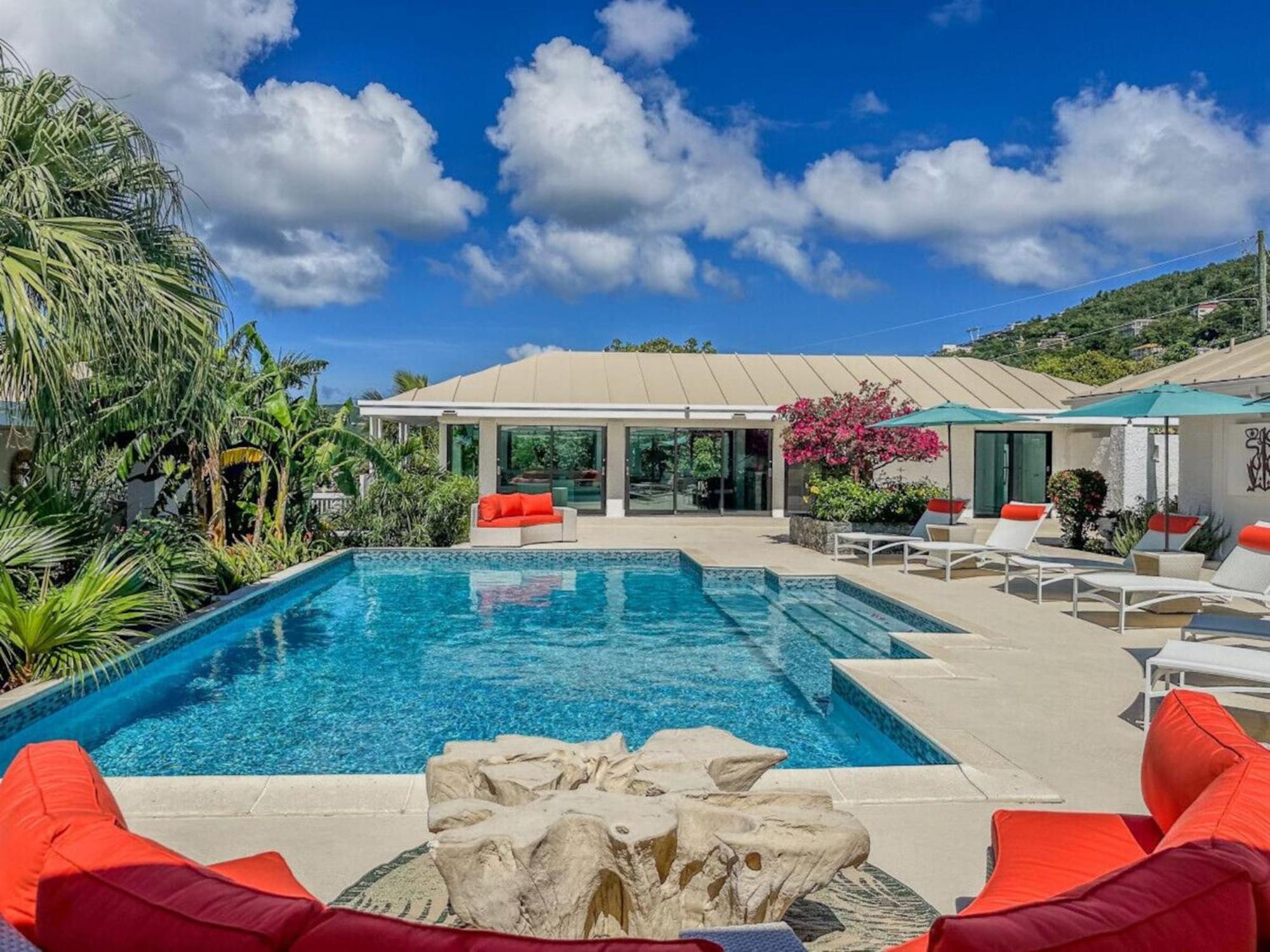 Royal Villa With A Huge Swimming Pool Cowell Battery Екстериор снимка