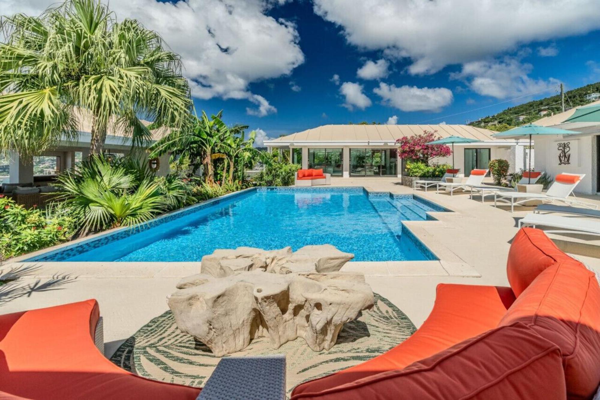Royal Villa With A Huge Swimming Pool Cowell Battery Екстериор снимка