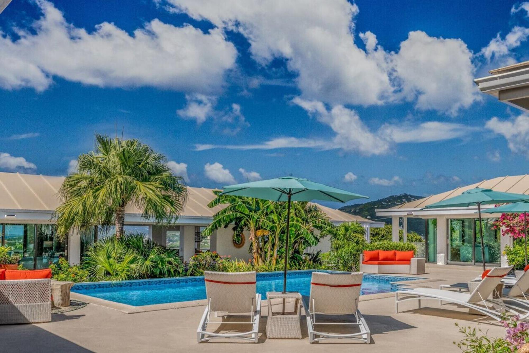 Royal Villa With A Huge Swimming Pool Cowell Battery Екстериор снимка