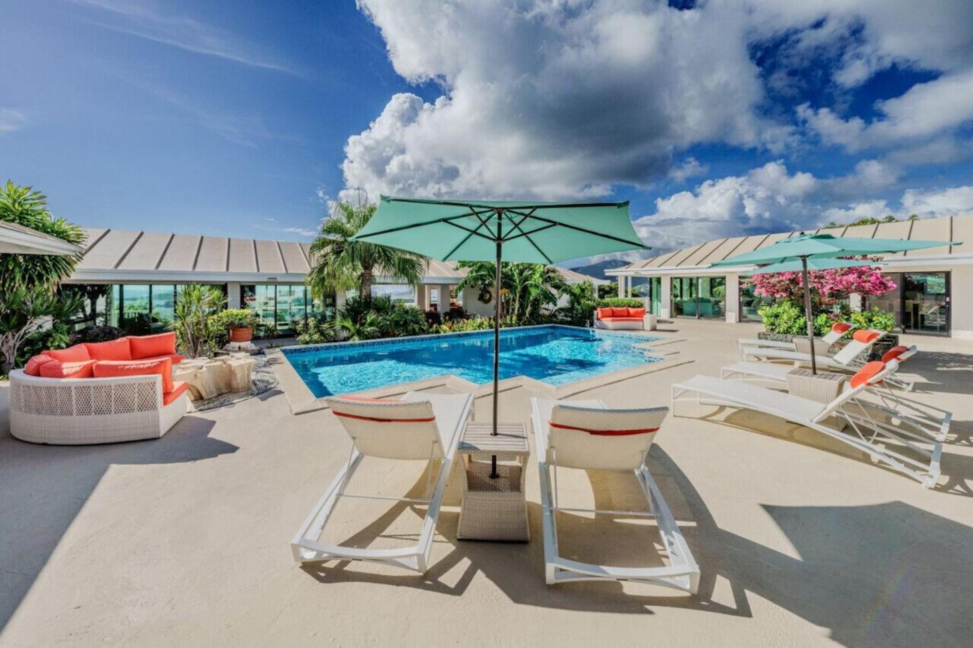 Royal Villa With A Huge Swimming Pool Cowell Battery Екстериор снимка
