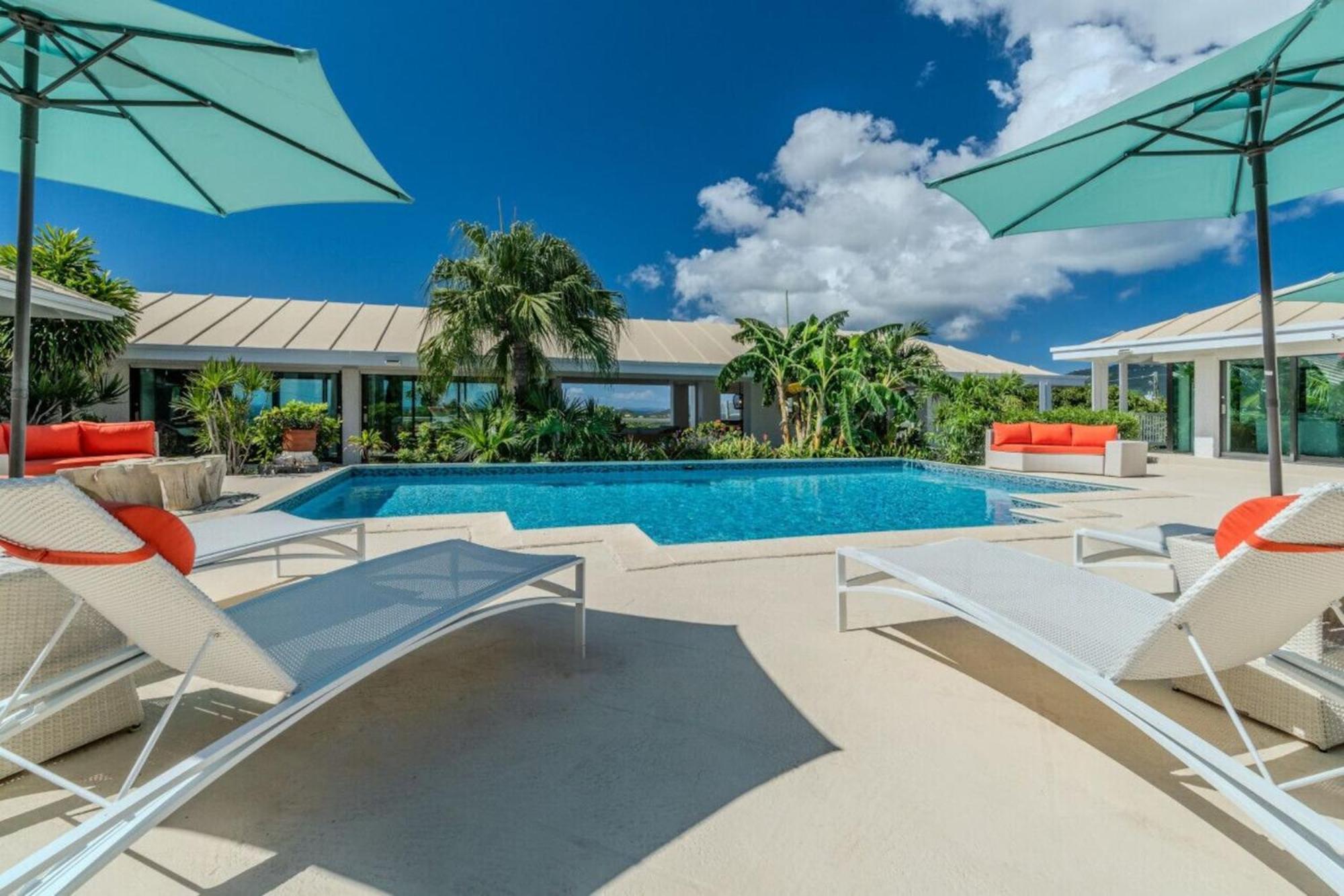 Royal Villa With A Huge Swimming Pool Cowell Battery Екстериор снимка