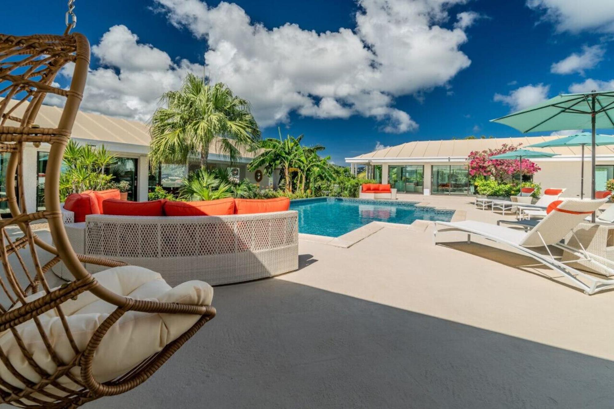 Royal Villa With A Huge Swimming Pool Cowell Battery Екстериор снимка