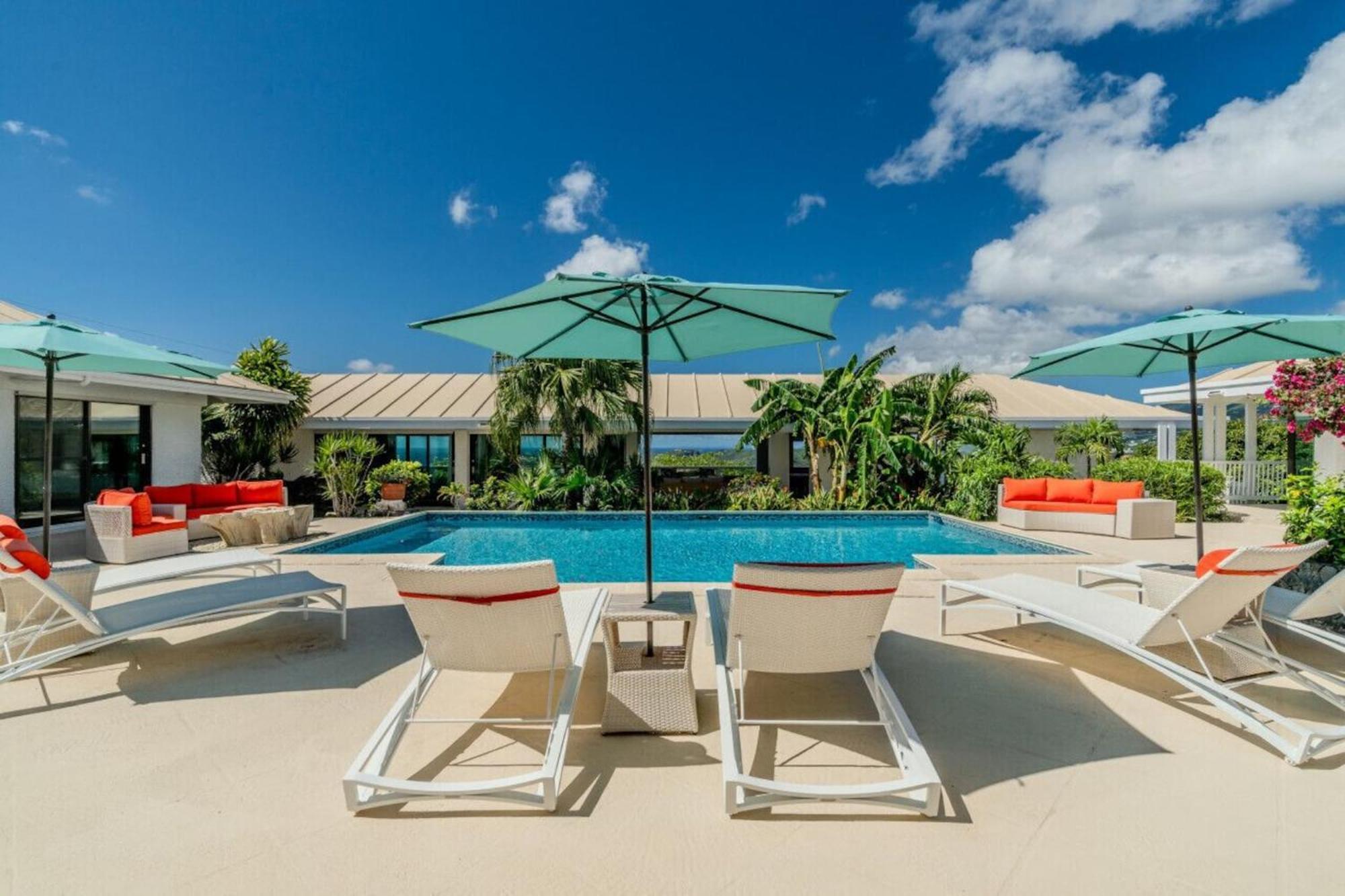 Royal Villa With A Huge Swimming Pool Cowell Battery Екстериор снимка